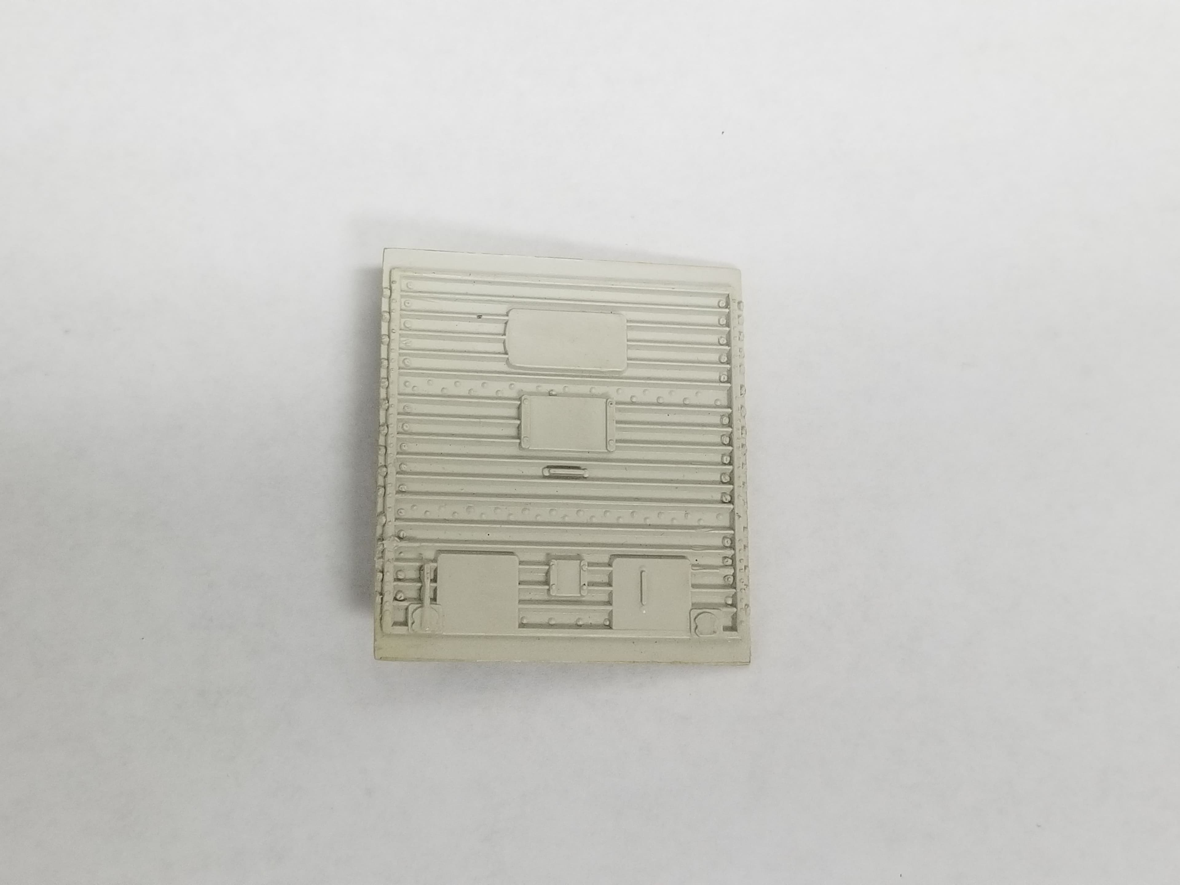 Lionel 6464-7w Off White Boxcar Door