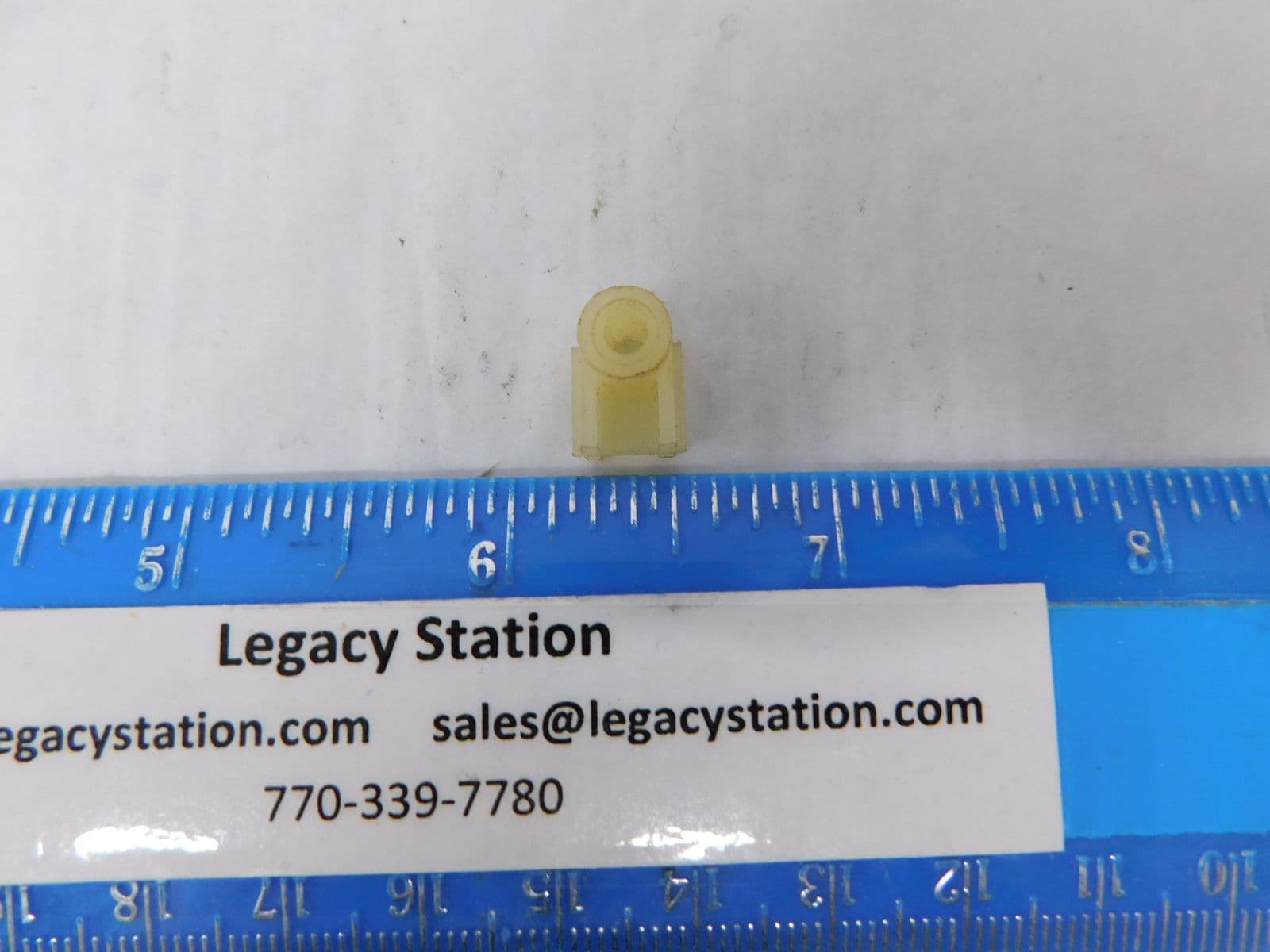 Lionel 2328 20 Nylon Bushing 13665